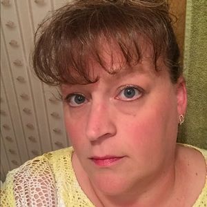 Meet your Posher, Pamela